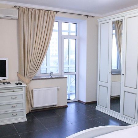 Apartment On Lukyanovska Kyiv Exterior foto
