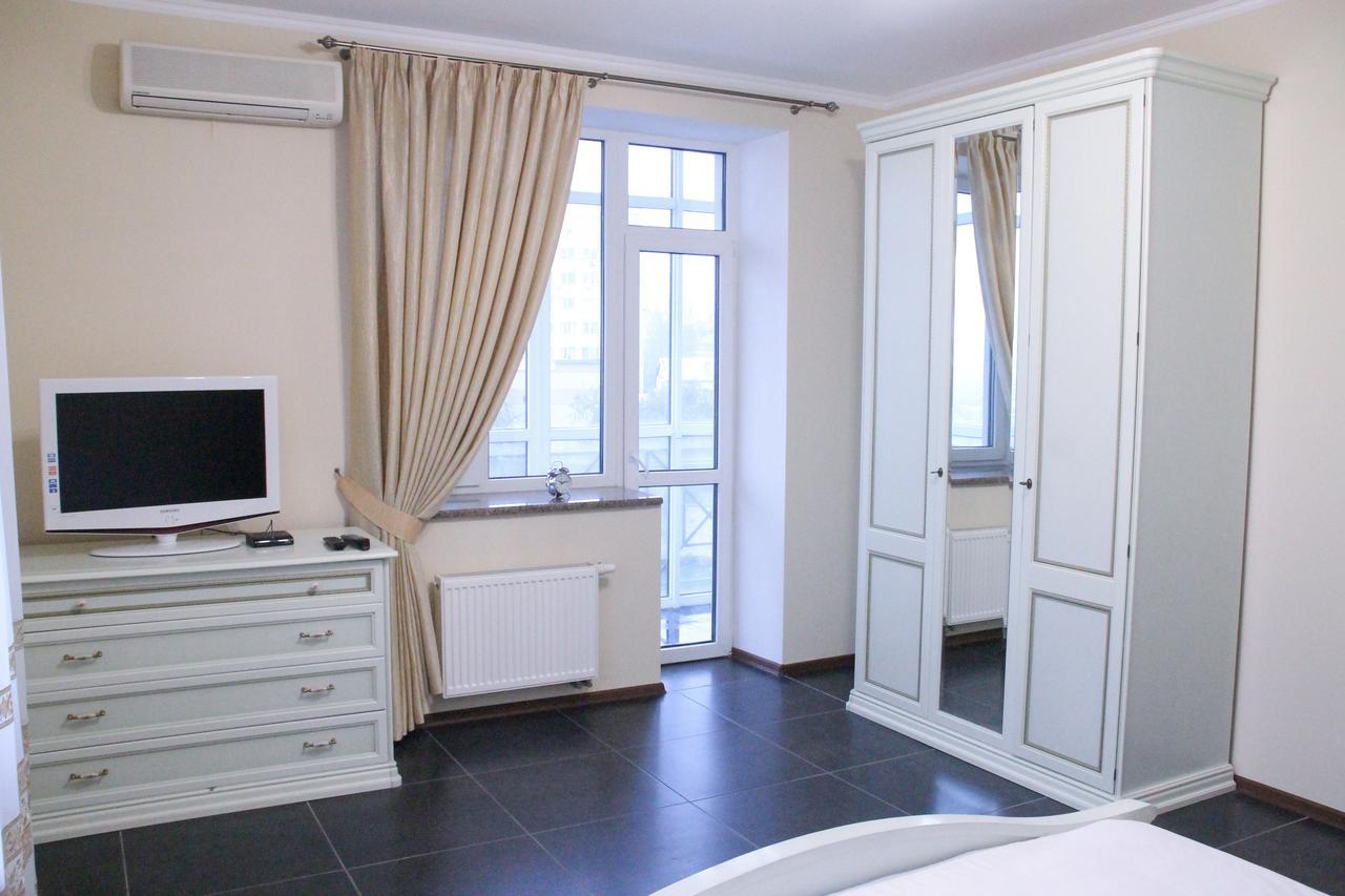 Apartment On Lukyanovska Kyiv Exterior foto
